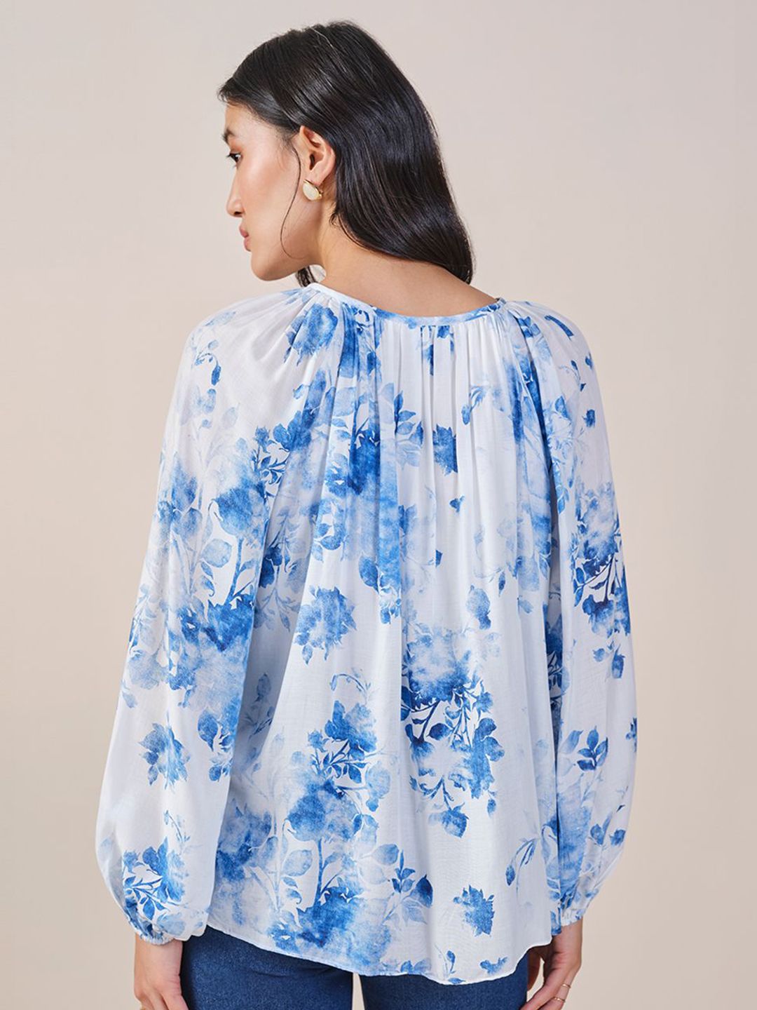 AND Round Neck Floral Printed Top