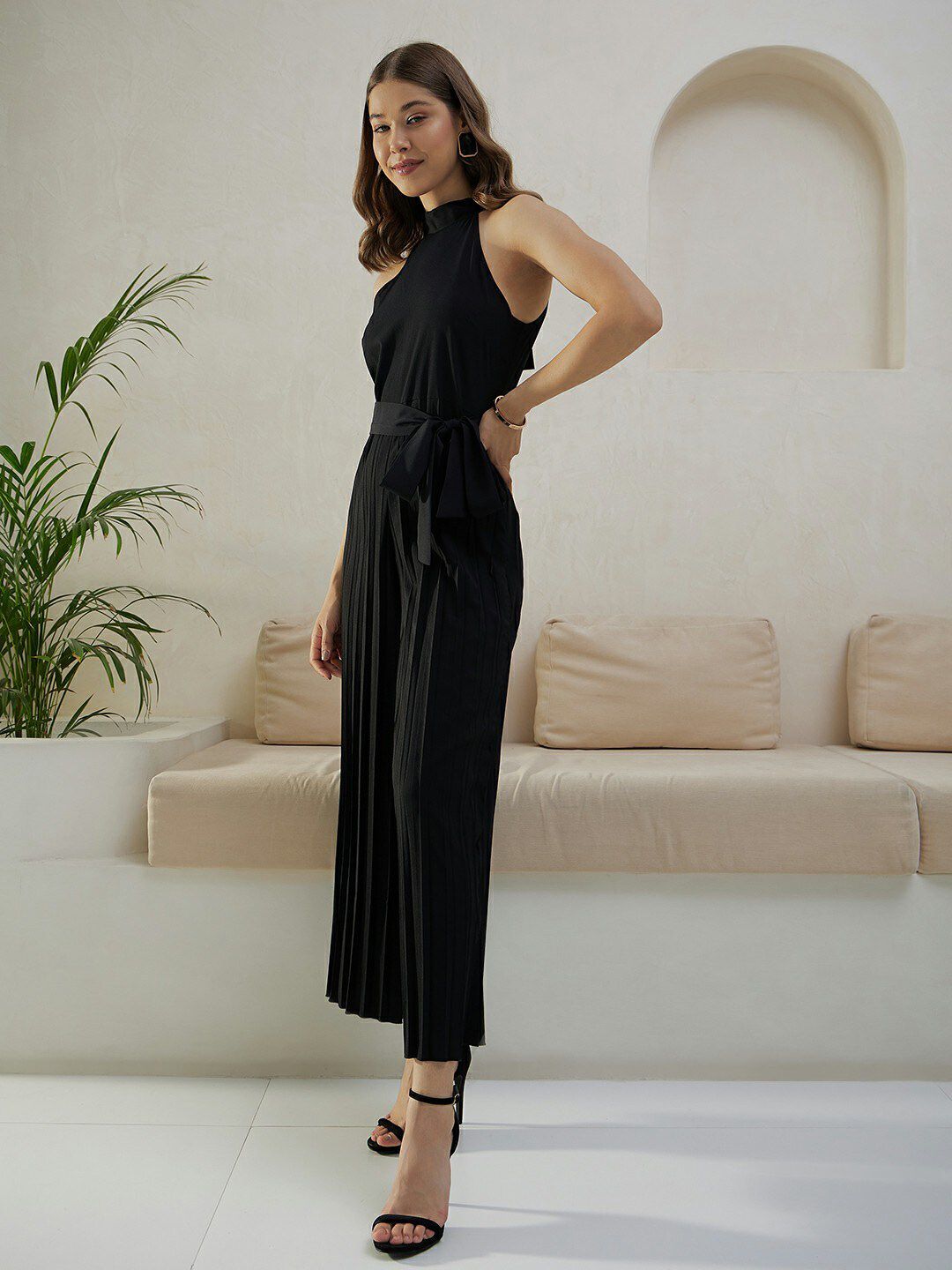 Berrylush Black High Neck Sleeveless Culotte Jumpsuit