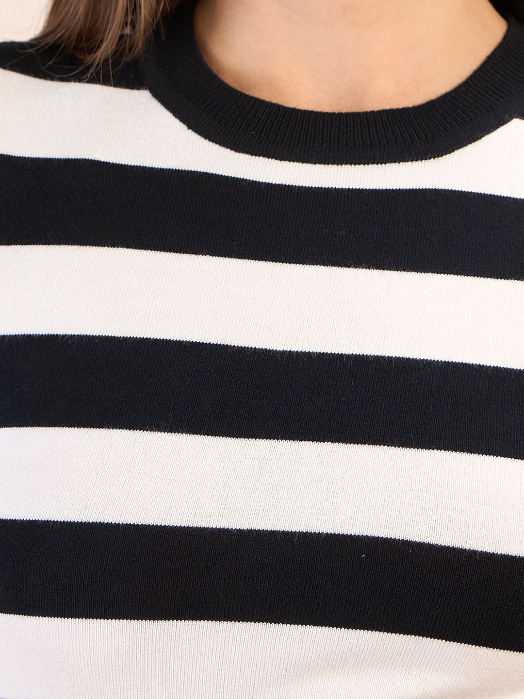 SASSAFRAS Striped Round Neck Crochet Top
