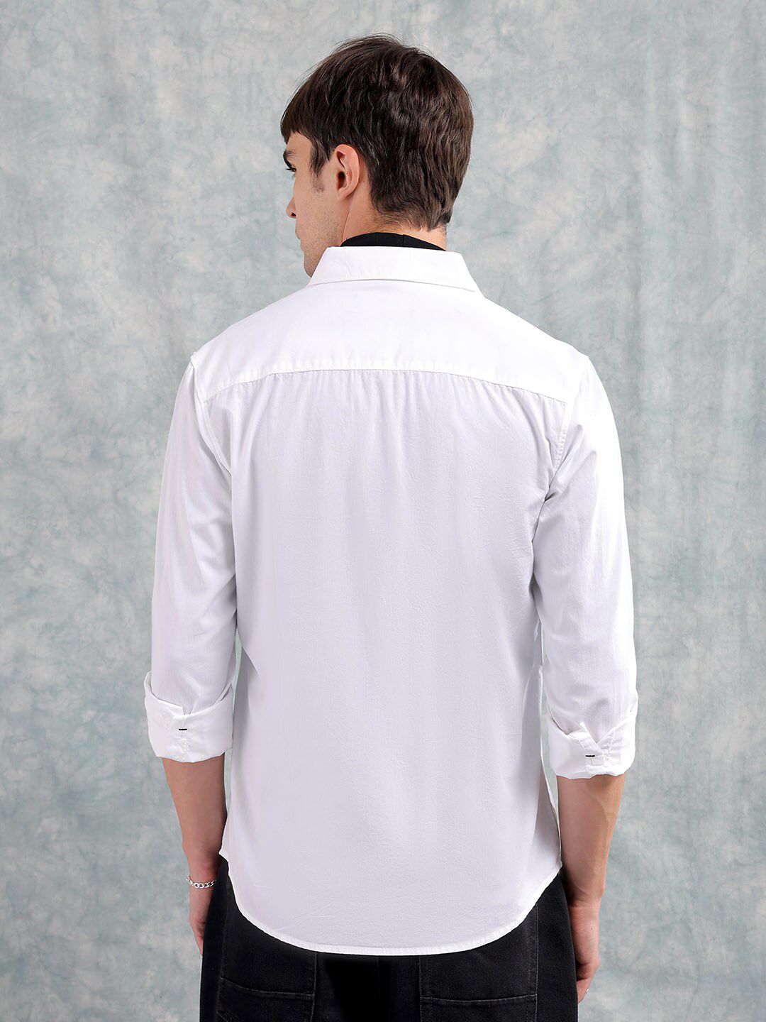 The Indian Garage Co Slim Fit Typography Printed Pure Cotton Casual Shirt