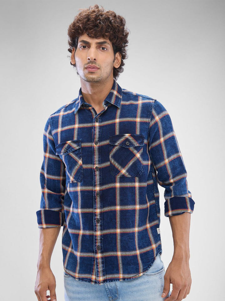 SPYKAR Men Windowpane Checks Pocket Detailing Slim Fit  Casual Shirt