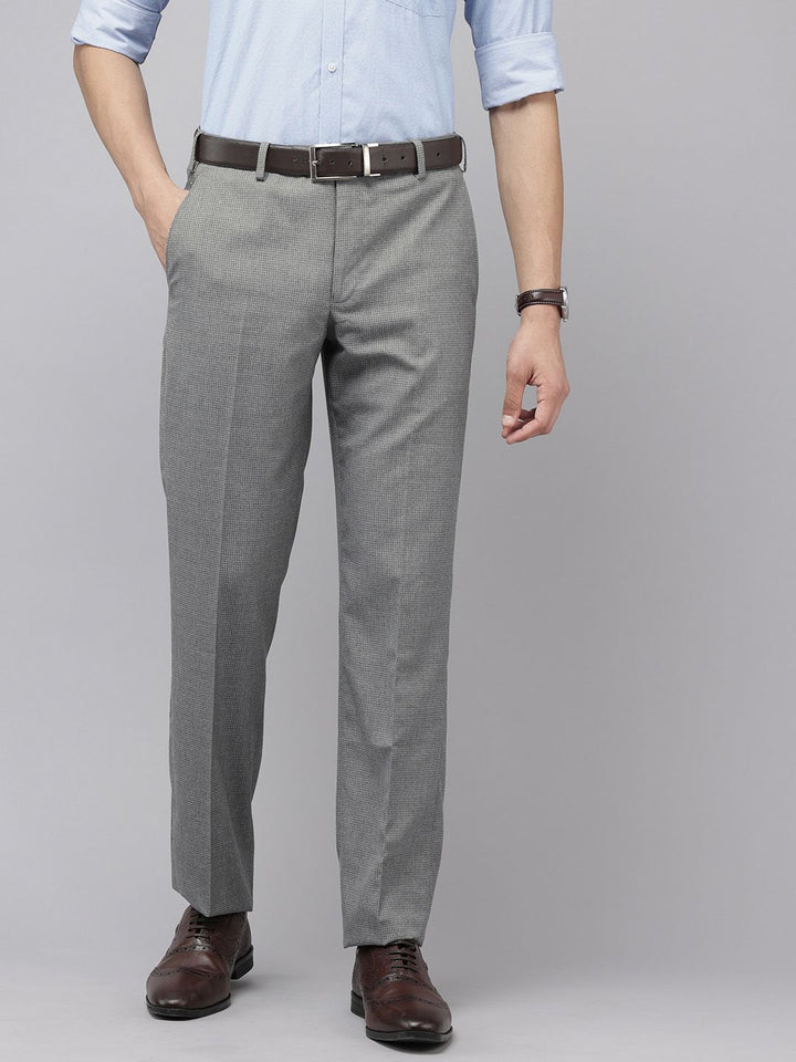 Park Avenue Men Checked Formal Trousers