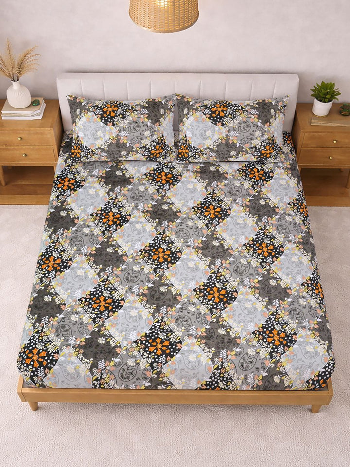 KLOTTHE Grey Floral Printed 300 TC King Bedsheets