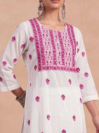 Rumah Chikankari Kurta Chikankari Biasa Wanita dengan Seluar