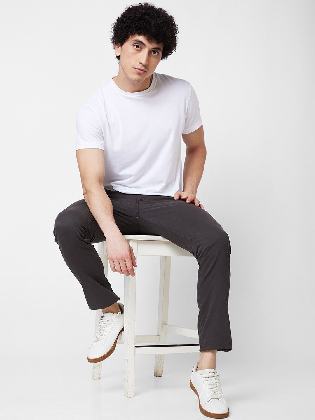 SPYKAR Men Slim Fit Mid Rise Cotton Trousers