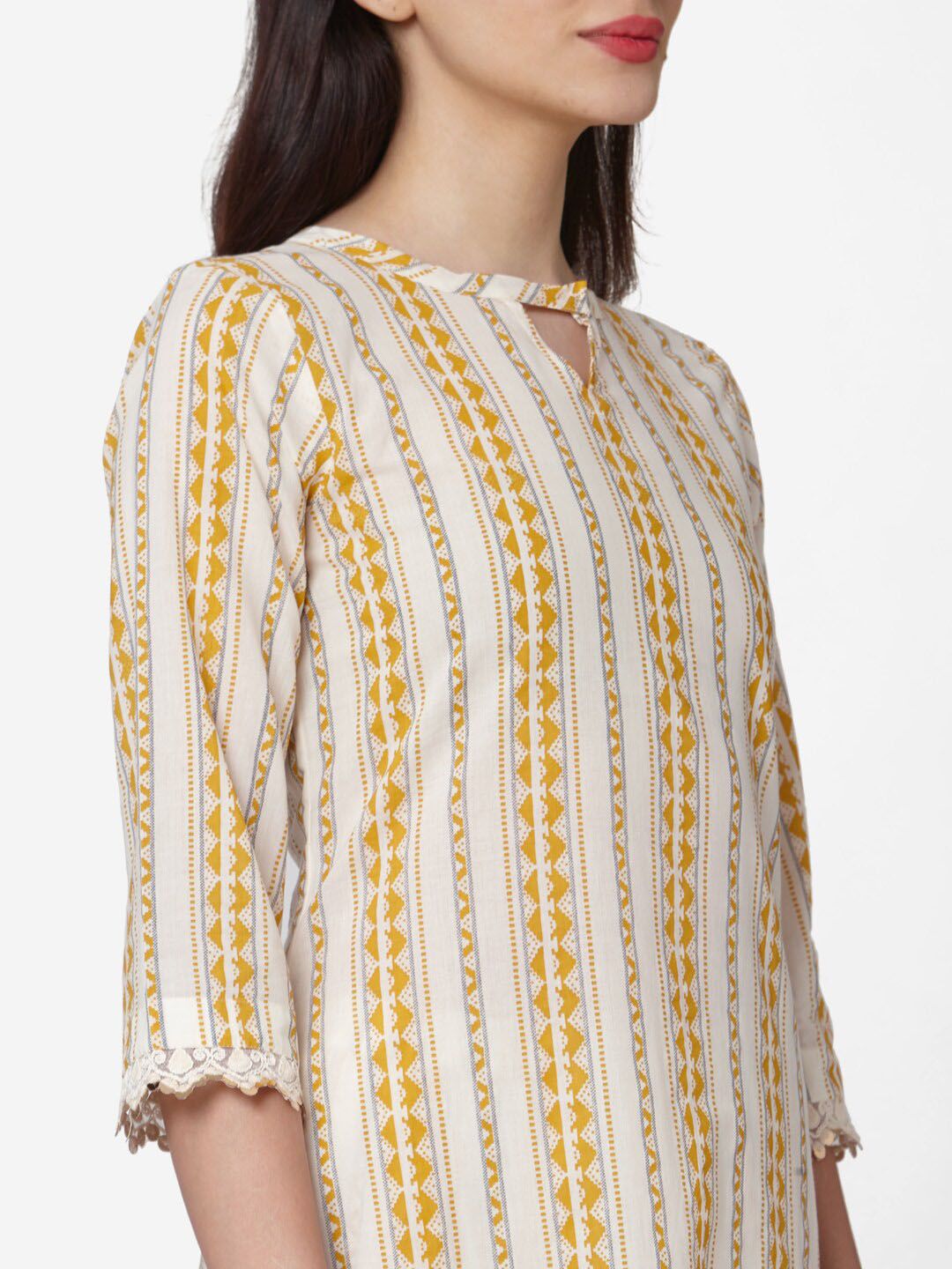 KALINI Geometric Printed Regular Pure Cotton Kurta With Trousers