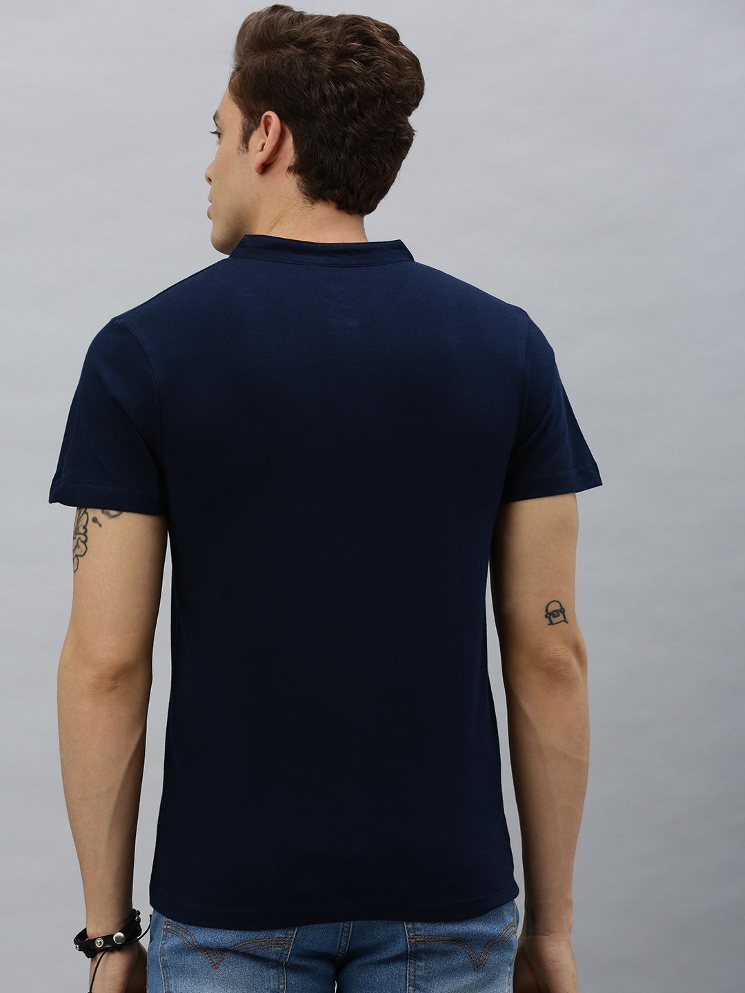 Urbano Fashion Men Navy Blue Solid Mandarin Collar Pure Cotton T-shirt
