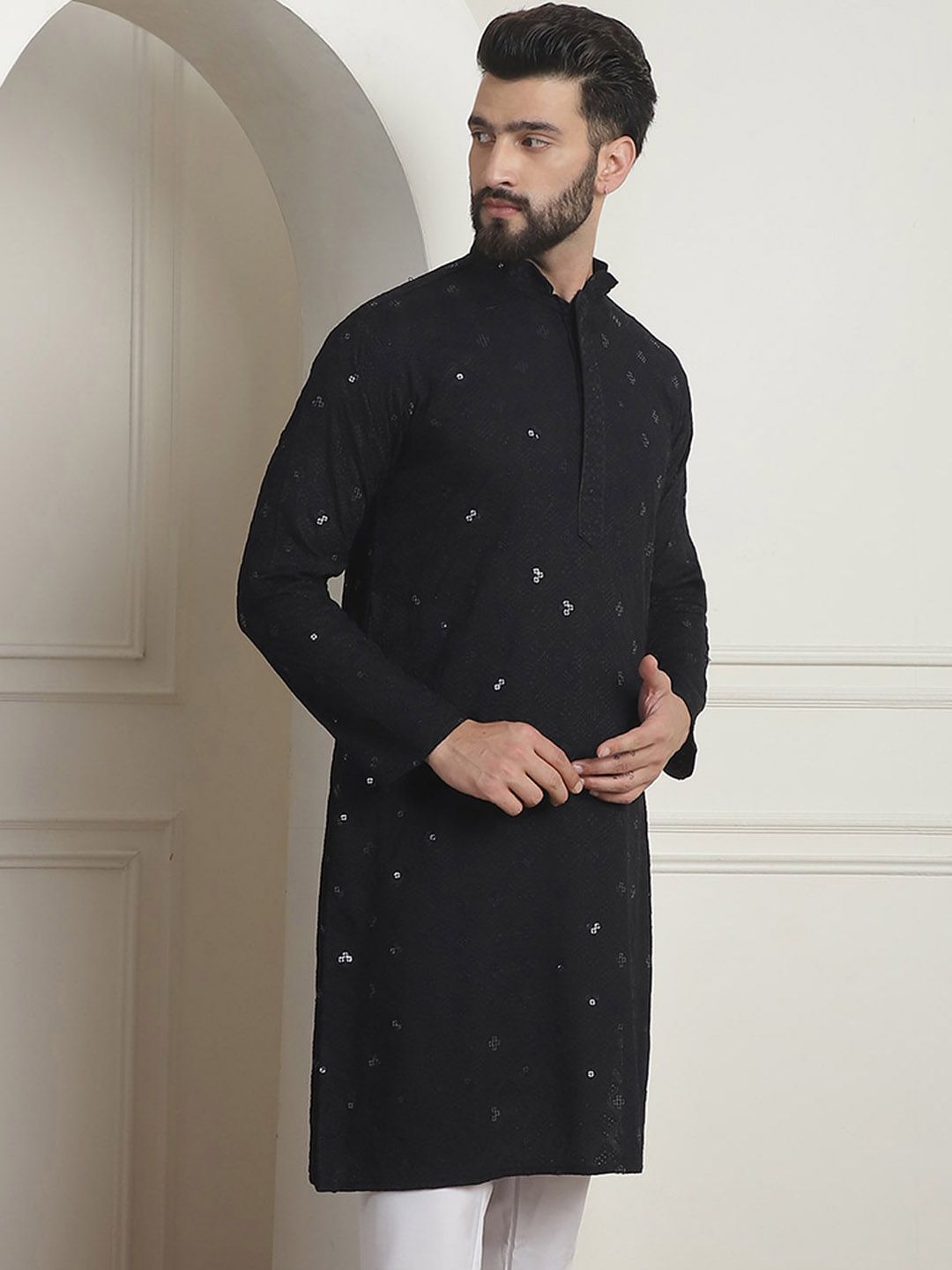 SOJANYA Mandarin Collar Thread Work Cotton Kurta