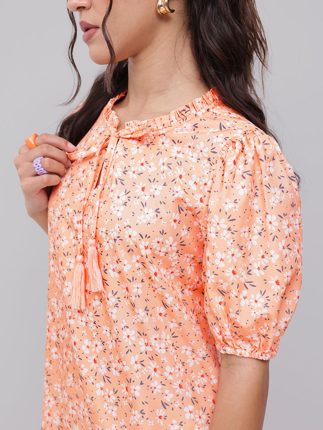 DressBerry Vintage Touch Floral Printed Tie-Up Neck A-line Dress