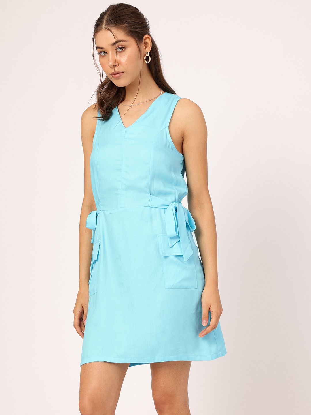 DressBerry Edgy Chic Pocket Detail Sleeveless Sheath Dress