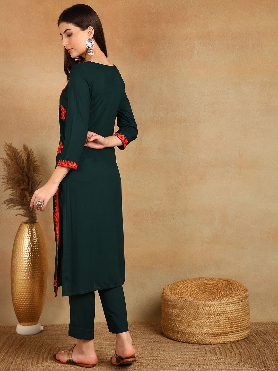 KALINI Floral Embroidered Thread Work Straight Kurta