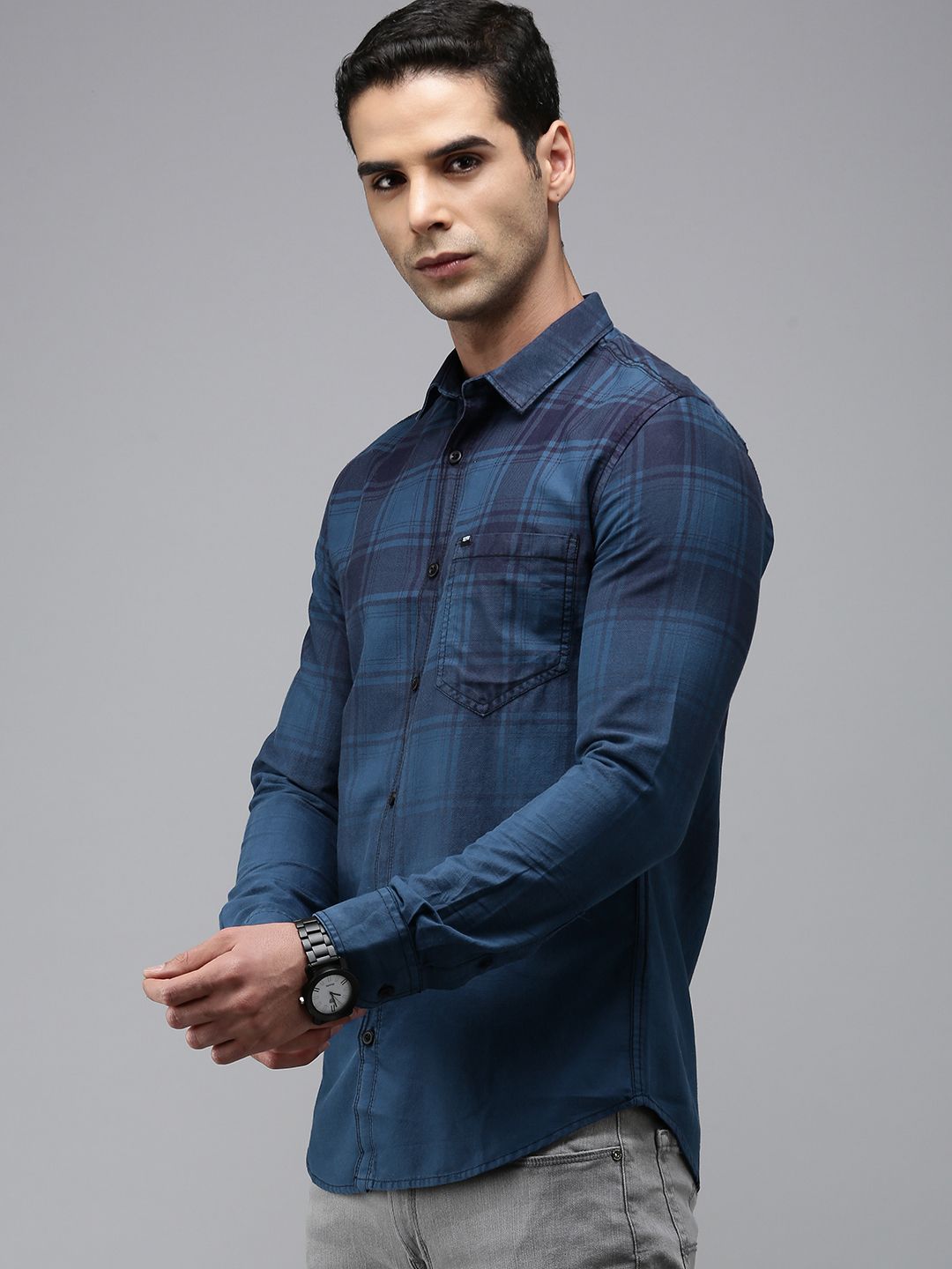 SPYKAR Slim Fit Checked Pure Cotton Casual Shirt