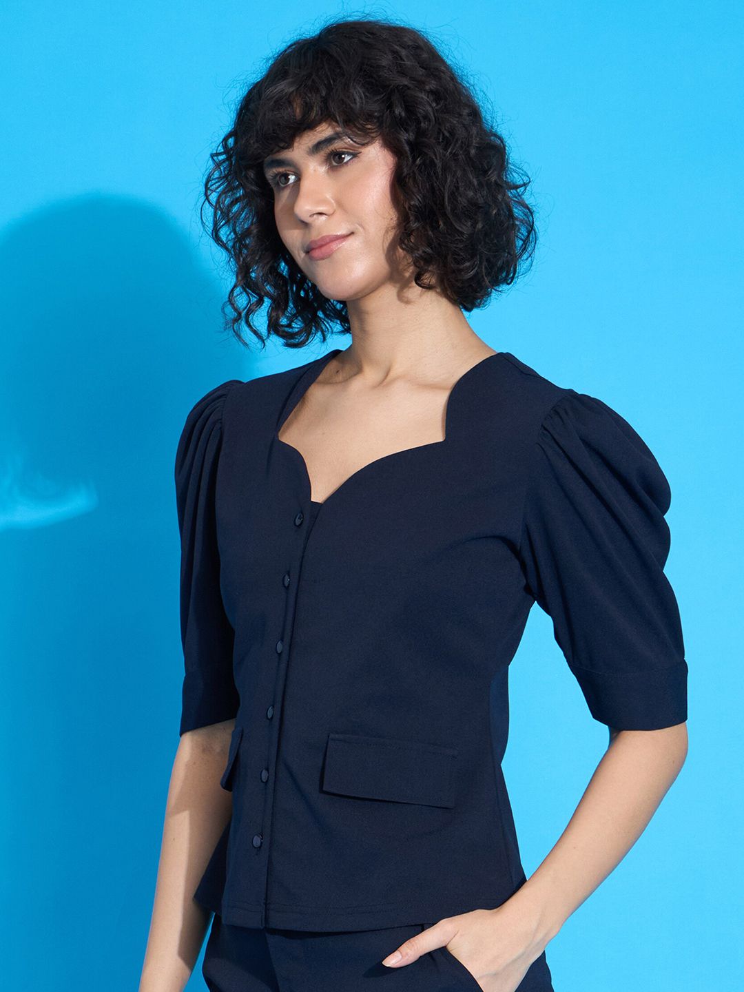 SASSAFRAS worklyf Sweetheart Neck Puffed Sleeves Top