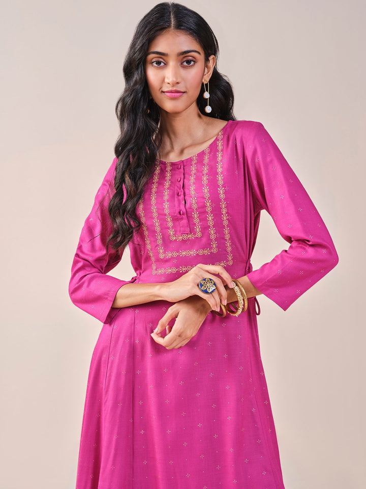 Global Desi Floral Printed Round Neck A-Line Kurta