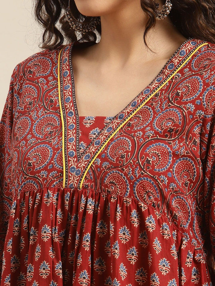 Varanga Women Maroon Ethnic Motifs Printed Kurta