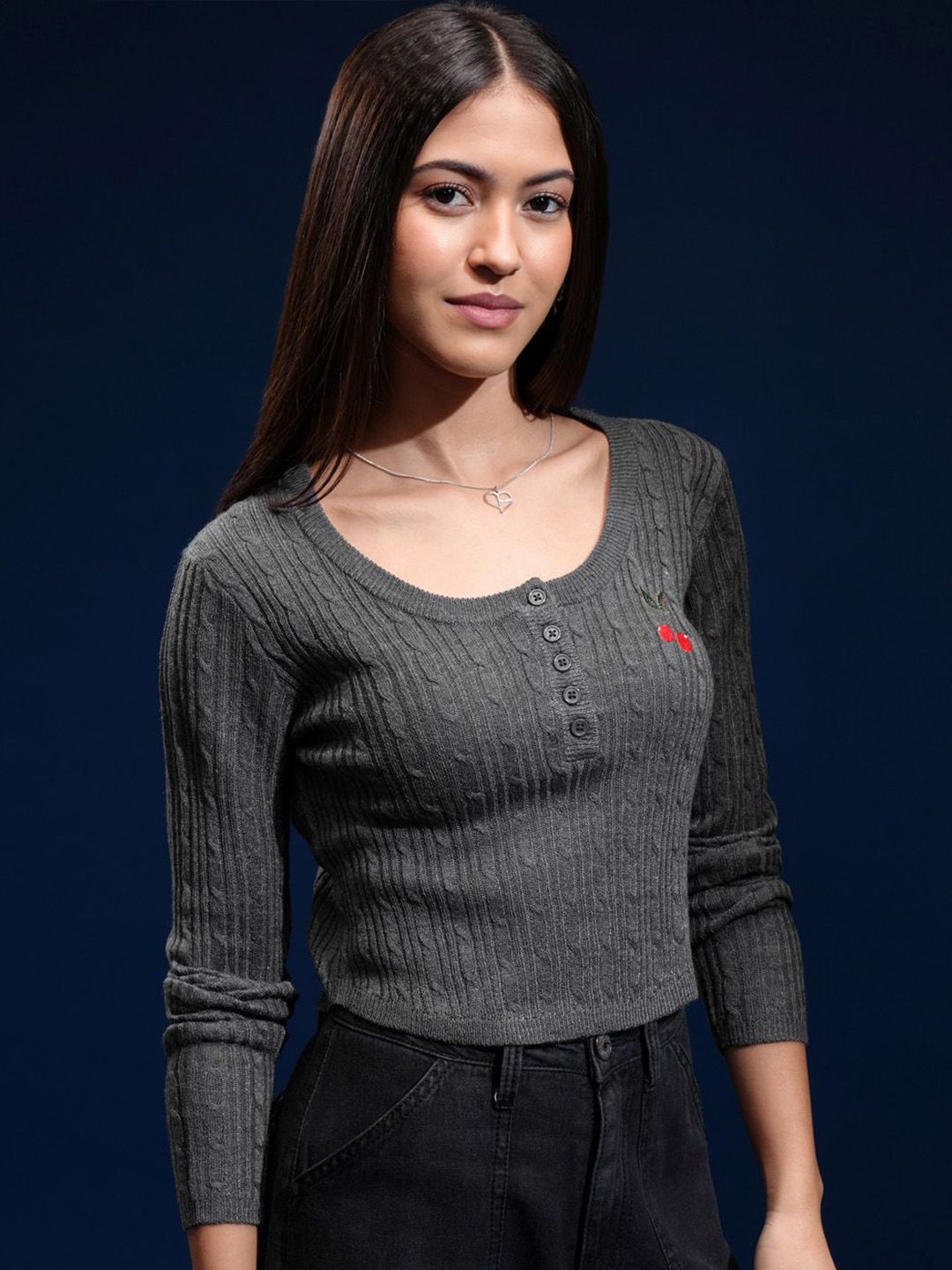 Tokyo Talkies Women Cable Knit Round Neck Pullover Sweater