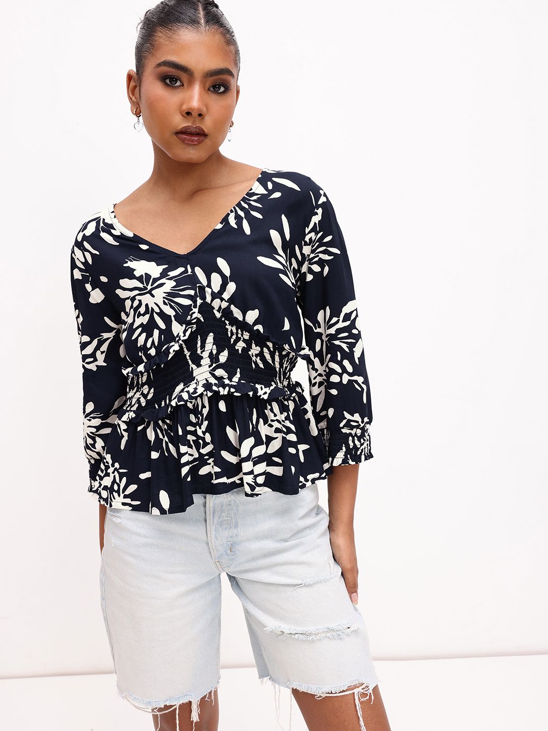 DressBerry Vacation-Inspired Tropical Print V-Neck Peplum Top