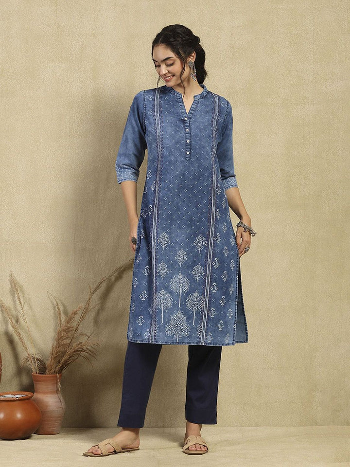 House of Chikankari Women Blue Denim Hand Embellished Kurta