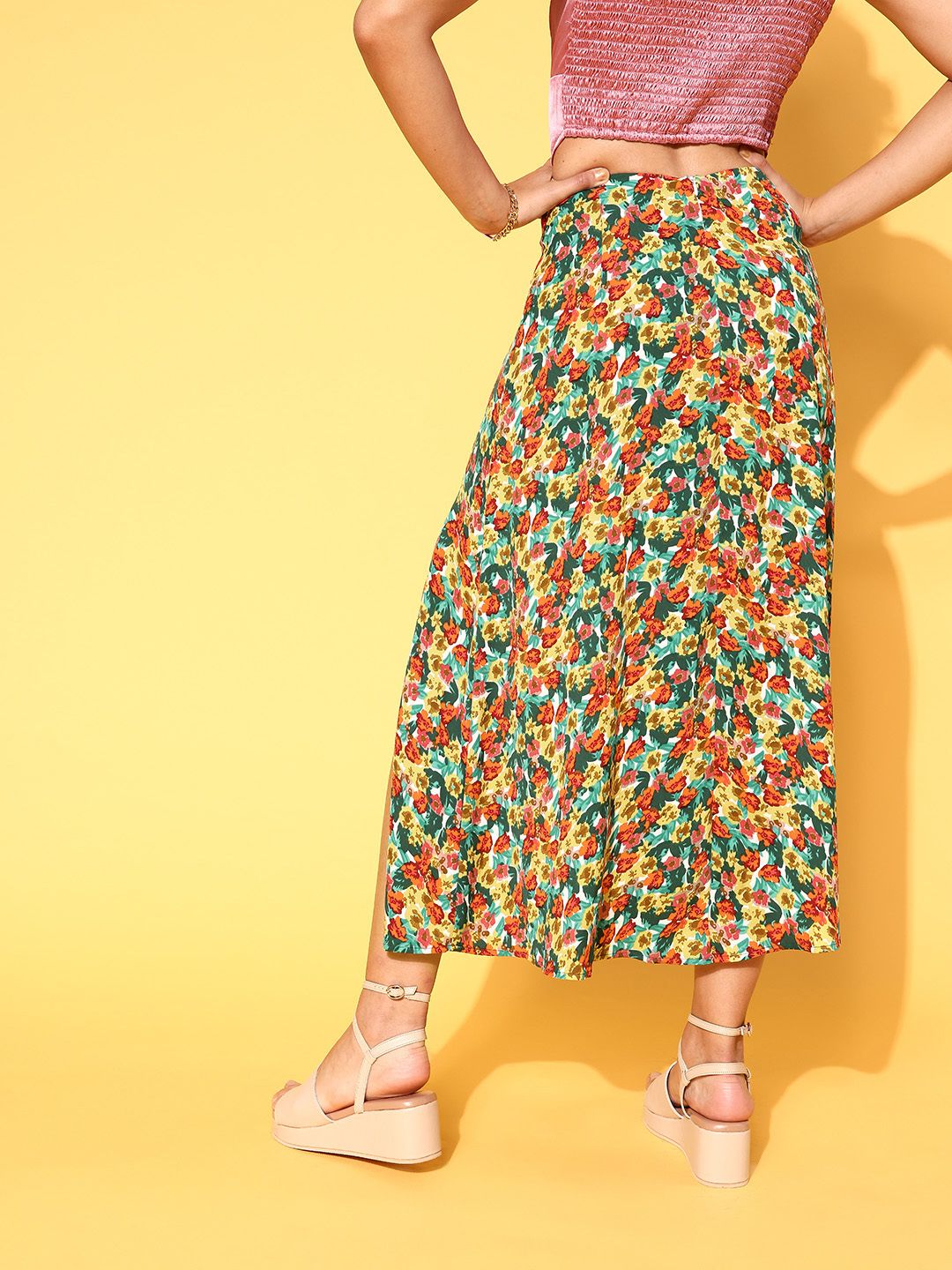 Berrylush Women Green & Red Floral High-Slit Midi A-Line Skirt