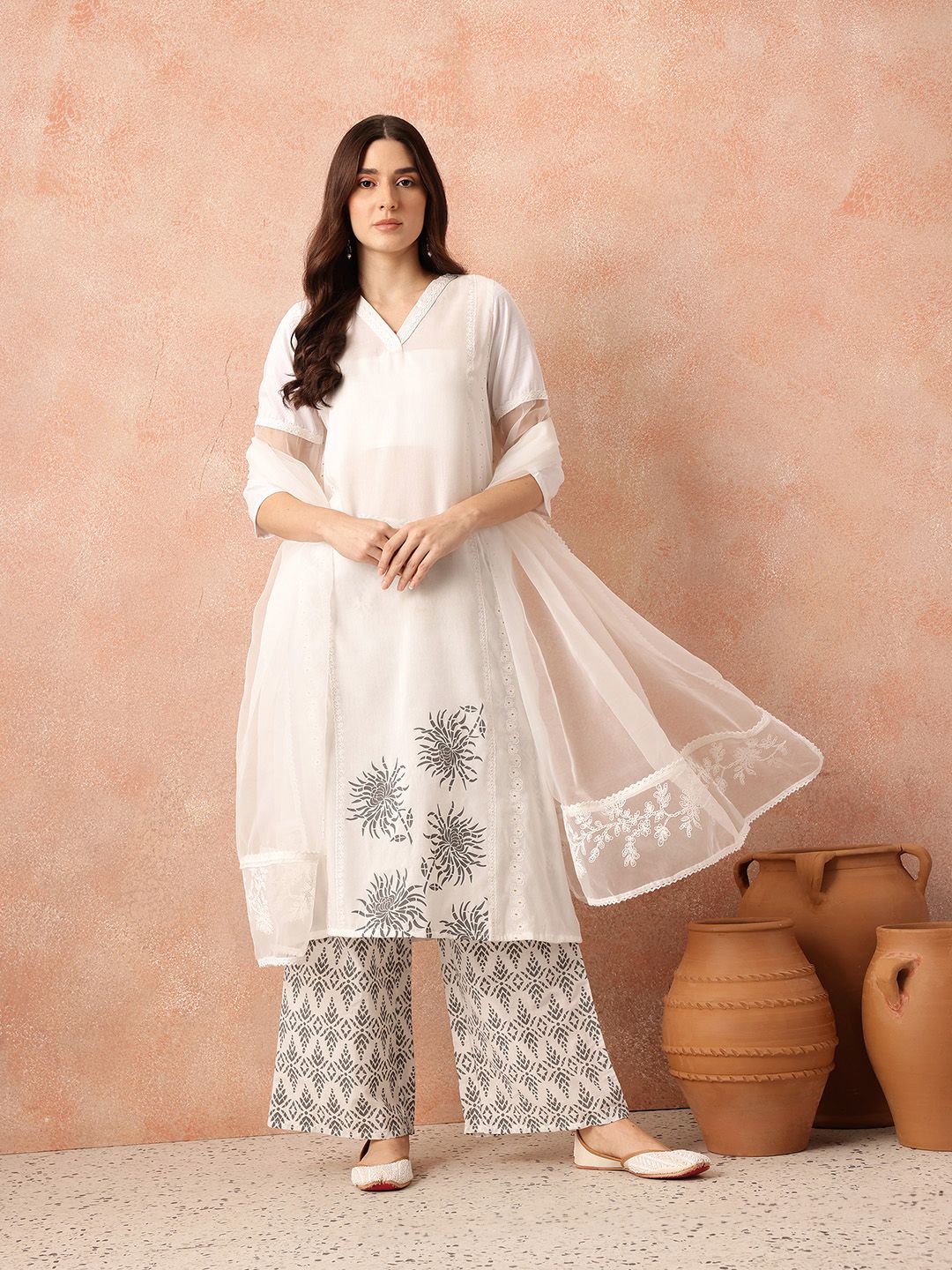 all about you Women Ethnic Printed Regular Kurta with Trousers & Dupatta