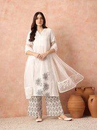 all about you Women Ethnic Printed Regular Kurta with Trousers & Dupatta