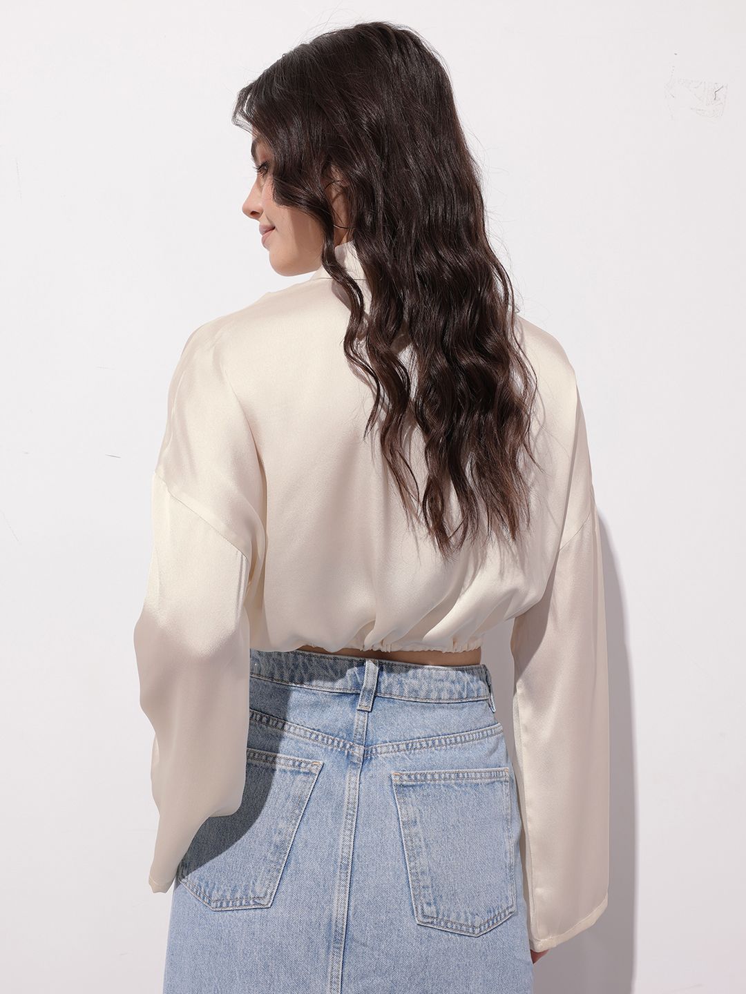 DressBerry Glamour & Opulence Satin Sizzle Blouson Crop Top