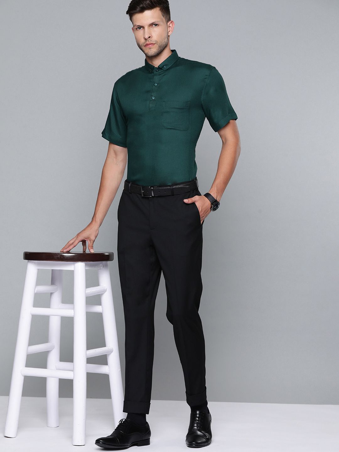 DENNISON Men Green Smart Slim Fit Polo Shirt