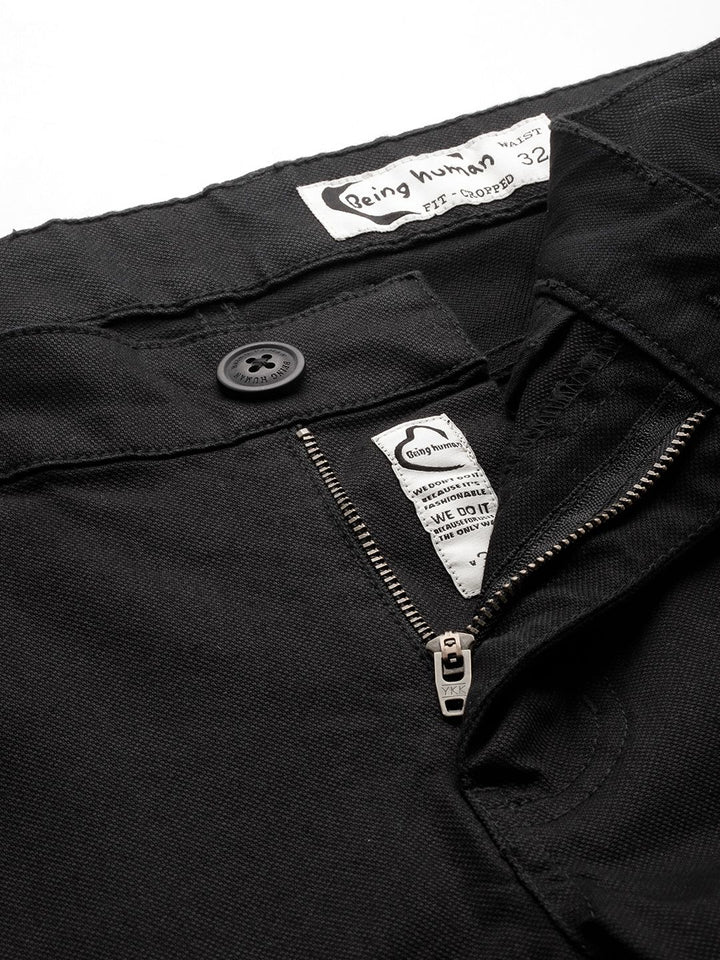 Menjadi Lelaki Manusia Pepejal Mid-Rise Regular Fit Chinos