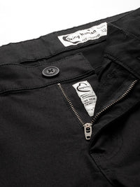 Menjadi Lelaki Manusia Pepejal Mid-Rise Regular Fit Chinos