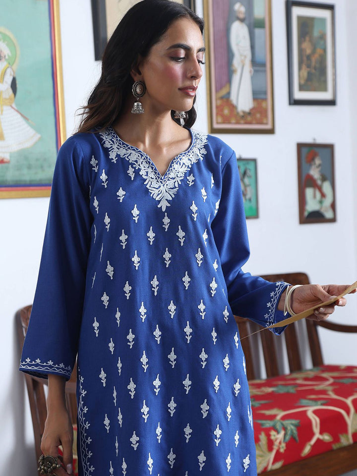 House of Chikankari Women Blue Cotton Aari Embroidered Kurta