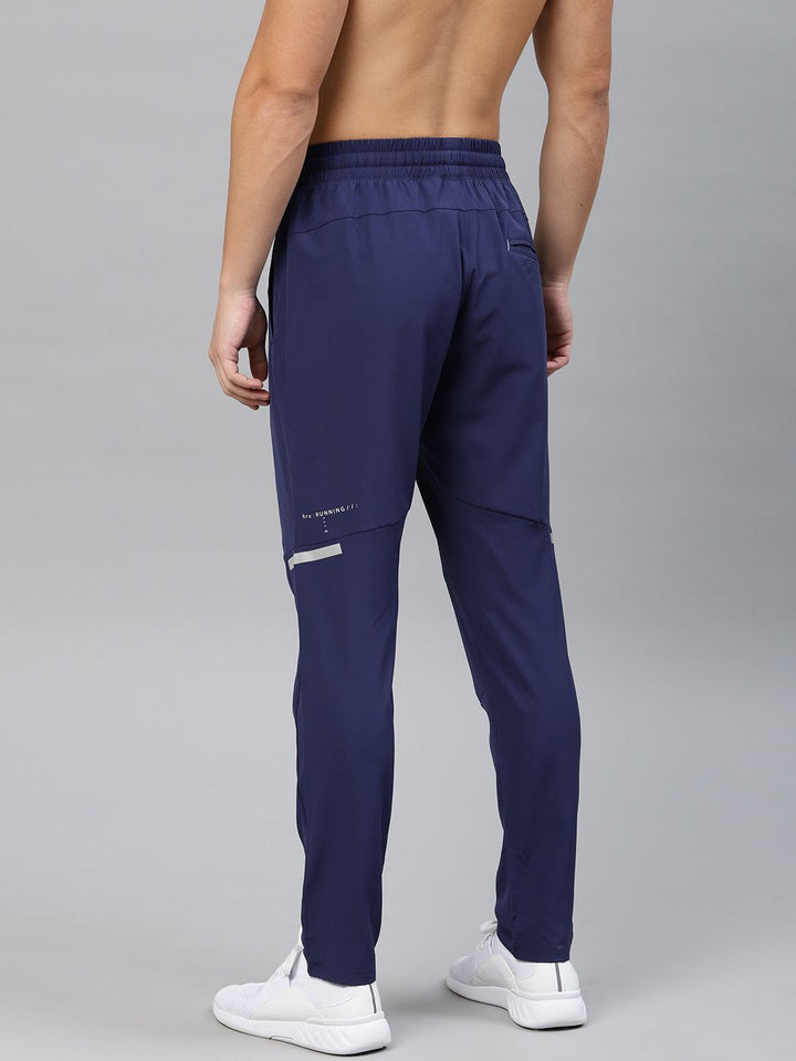 HRX oleh Hrithik Roshan Men Biru Pepejal Slim Fit Rapid-Dry Running Jejak