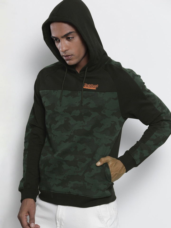 The Indian Garage Co Men Green & Black Camouflage Print Hooded Sweatshirt
