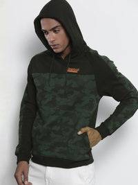 The Indian Garage Co Men Green & Black Camouflage Print Hooded Sweatshirt