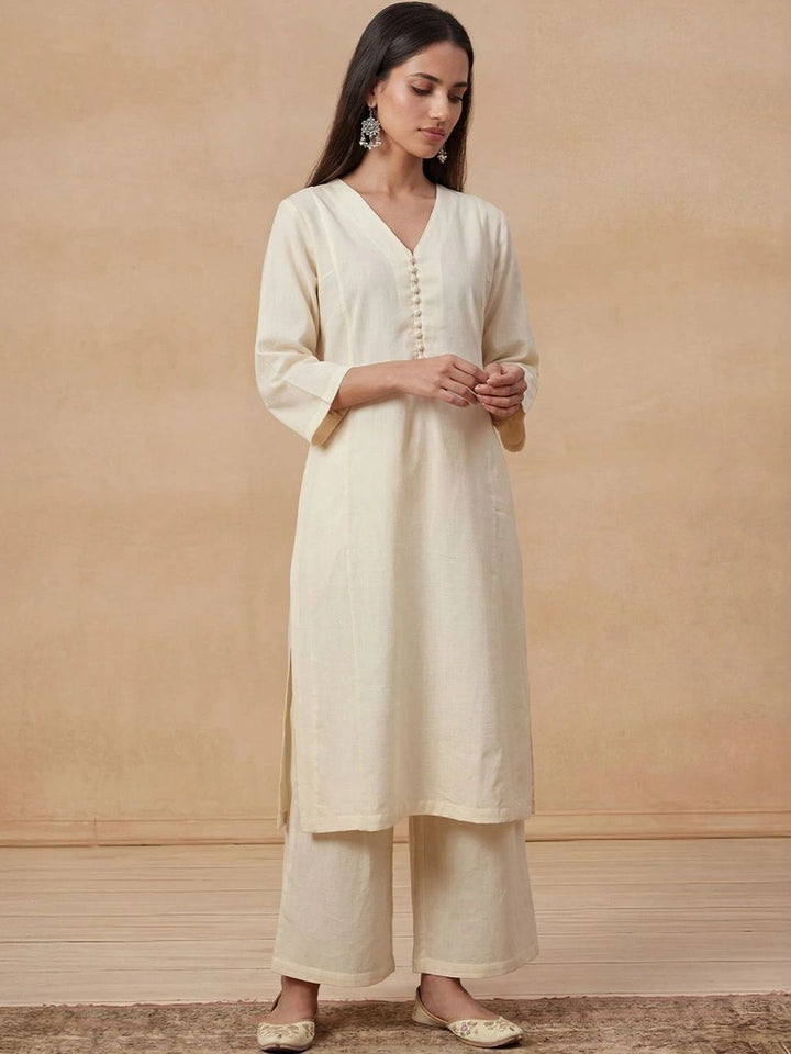 House of Chikankari Women Regular Chikankari Kurta with Trousers