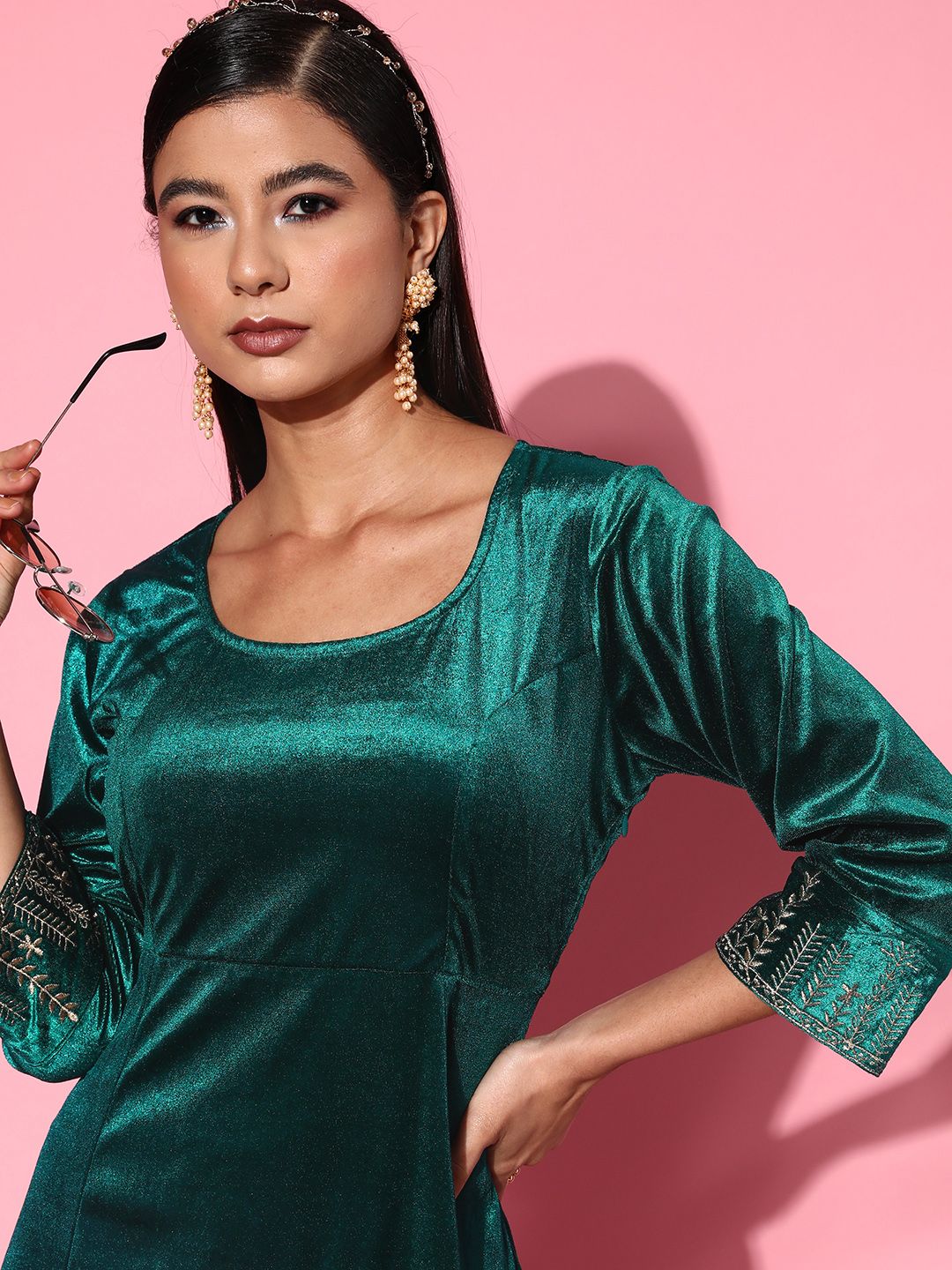 Shae by SASSAFRAS Women Tranquil Teal Solid Velvet Dress