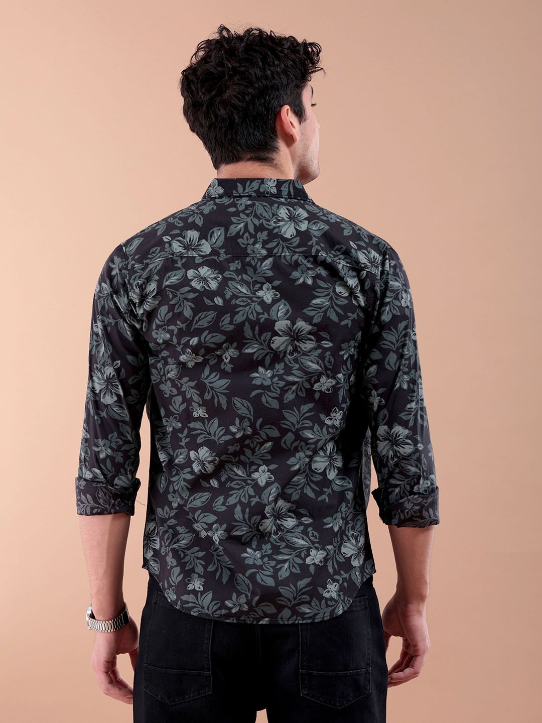 The Indian Garage Co Men Black & Grey Slim Fit Floral Printed Casual Shirt