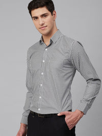 DENNISON Men Black & White Comfort Regular Fit Checked Formal Shirt