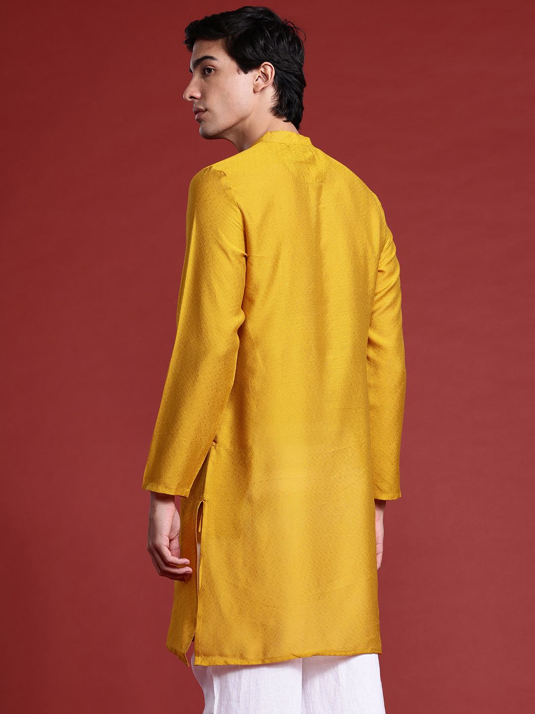 Anouk Chevron Woven Design Kurta