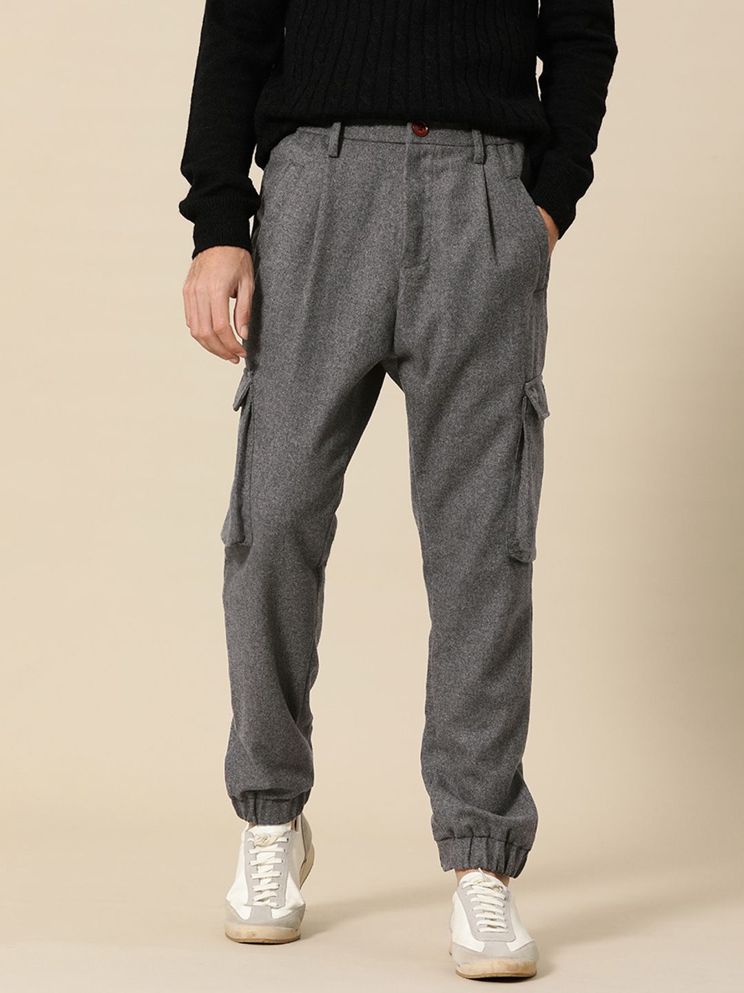 Mr Bowerbird Men Charcoal Frey Liberal Fit Solid Pleated Tweed Cargos
