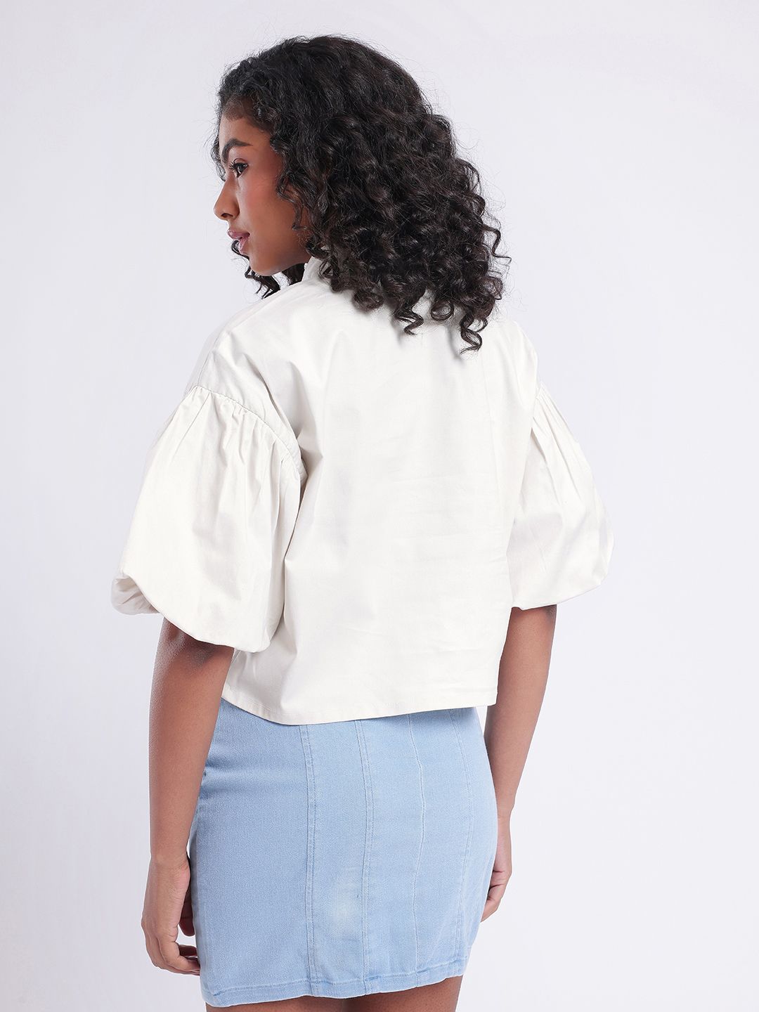 DressBerry Charming Chic Puffed Sleeves Boxy Crop Shirt