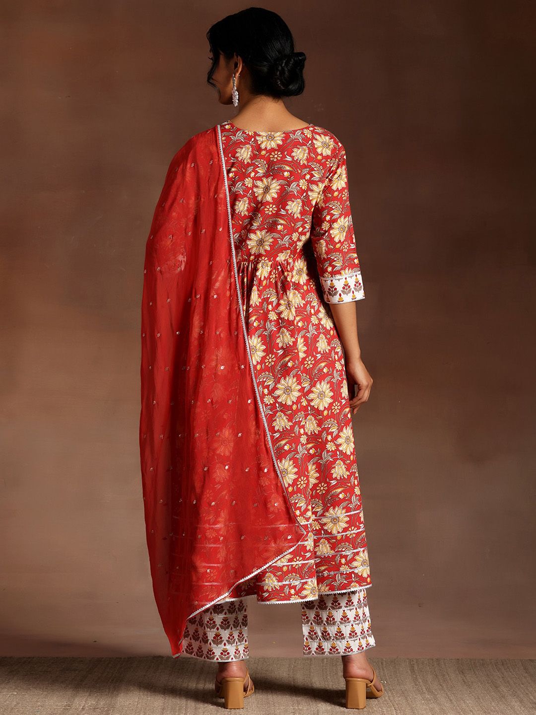 Libas Floral Printed Regular Gotta Patti Pure Cotton Kurta with Trouser & Dupatta