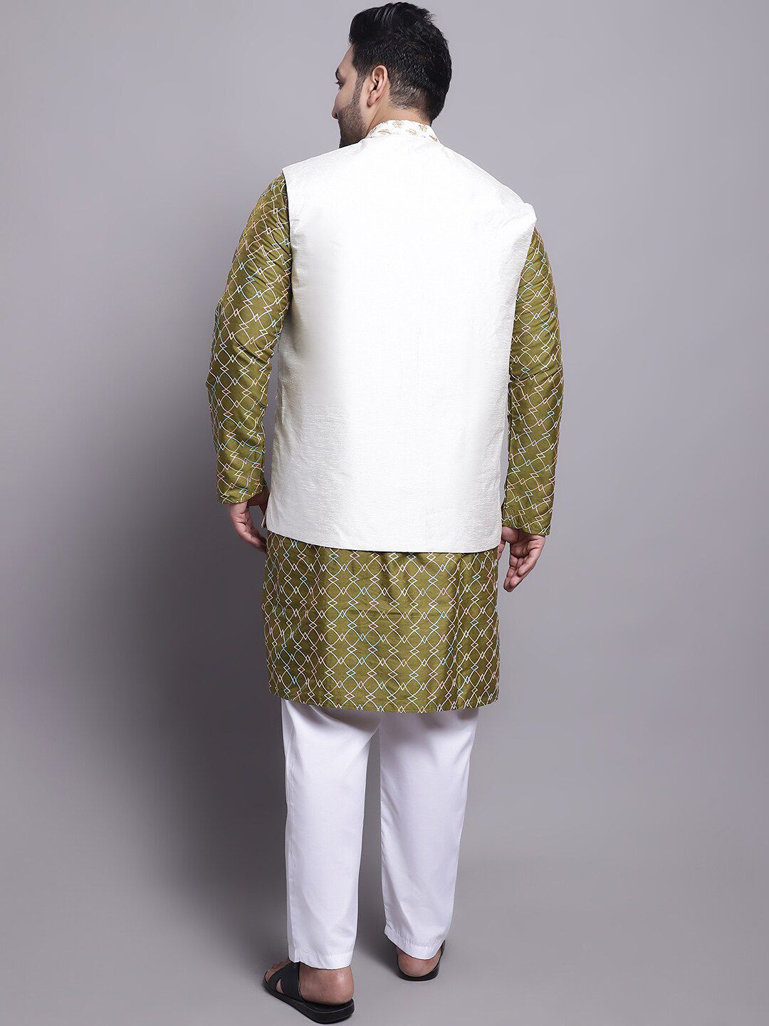 Kurta Kerja Benang Sulam SOJANYA PLUS Dengan Piyama & Jaket Nehru Bersulam