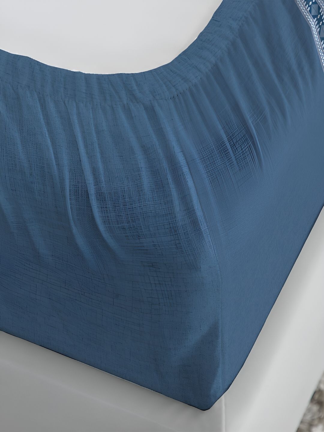 MYTRIDENT Ice Dust Soft Comfort Fitted 210TC King Pure Cotton 1 Fittedsheet with 2 Pillow Covers