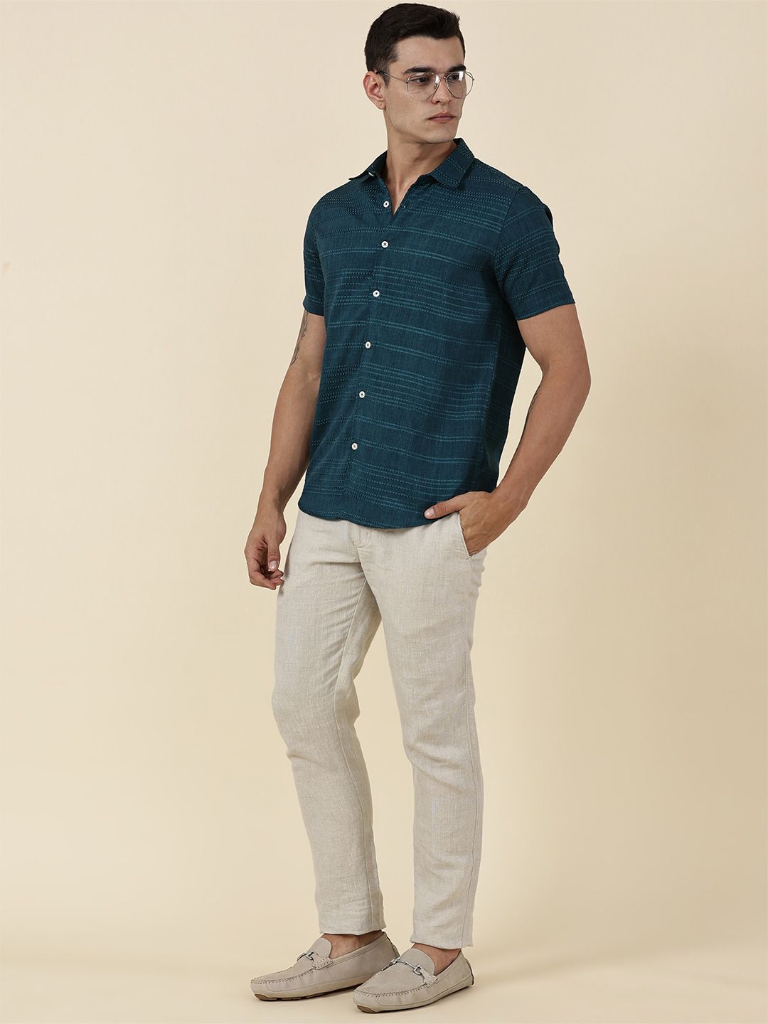 Thomas Scott Men Classic Slim Fit Horizontal Stripes Opaque Printed Casual Shirt