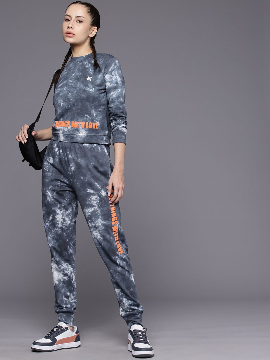 HRX by Hrithik Roshan Tie & Dye Printed Sweatshirt & Joggers