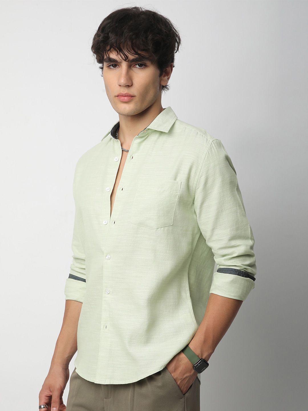 VASTRADO Men Classic Cutaway Collar Textured Cotton Slim Fit Casual Shirt