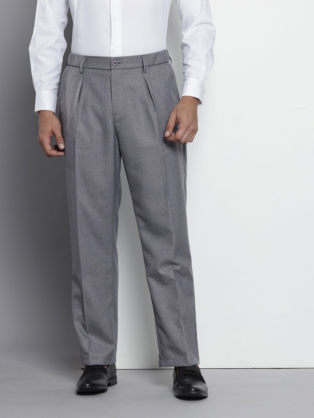 The Indian Garage Co. X Luxe Men Relaxed Straight Fit Textured Pleated Formal Trousers
