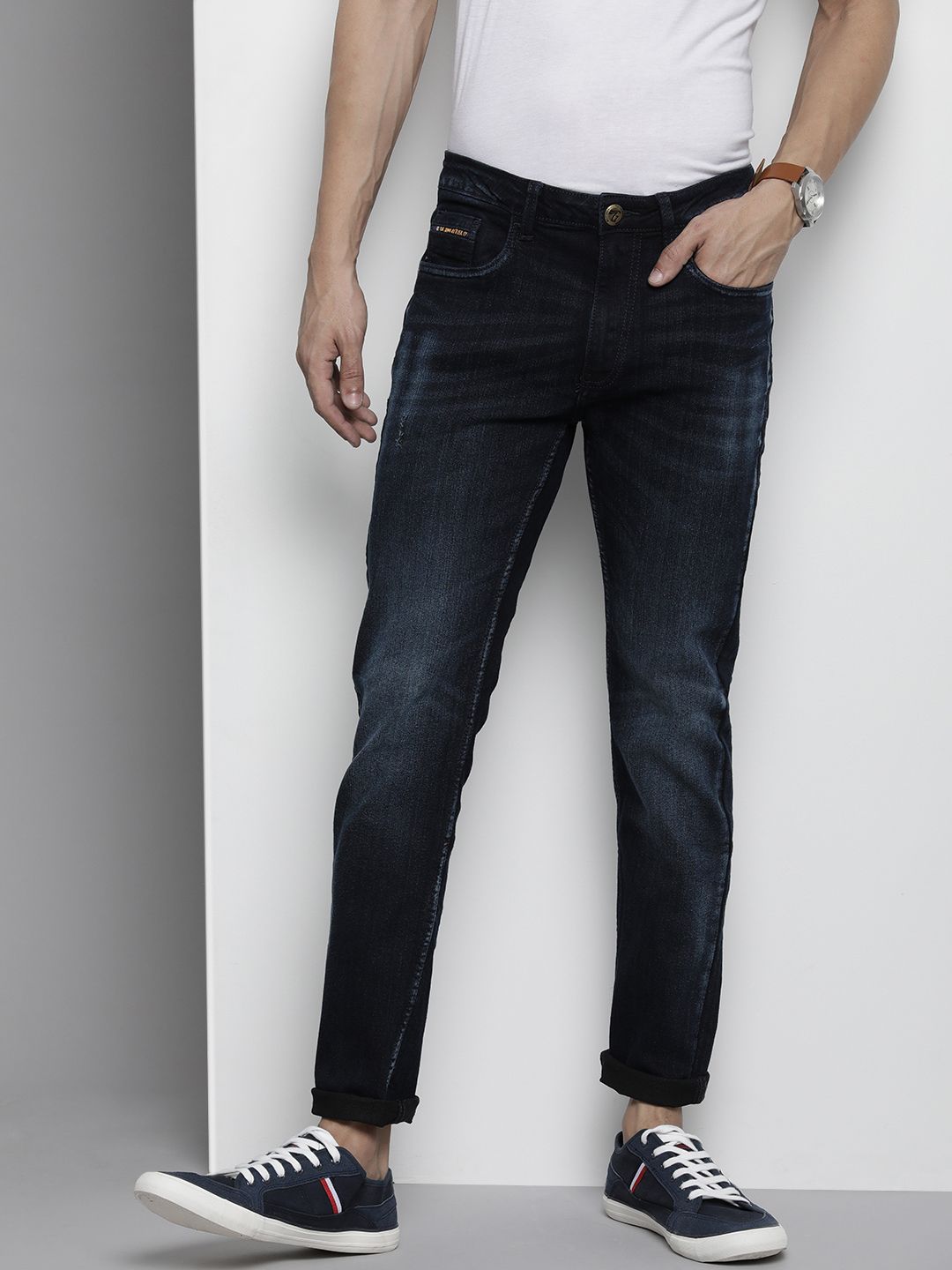 The Indian Garage Co Men Blue Skinny Fit Light Fade Stretchable Jeans