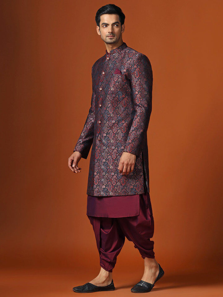 KISAH Men Paisley Woven Design Mandarin Collar Indowestern Sherwani Set