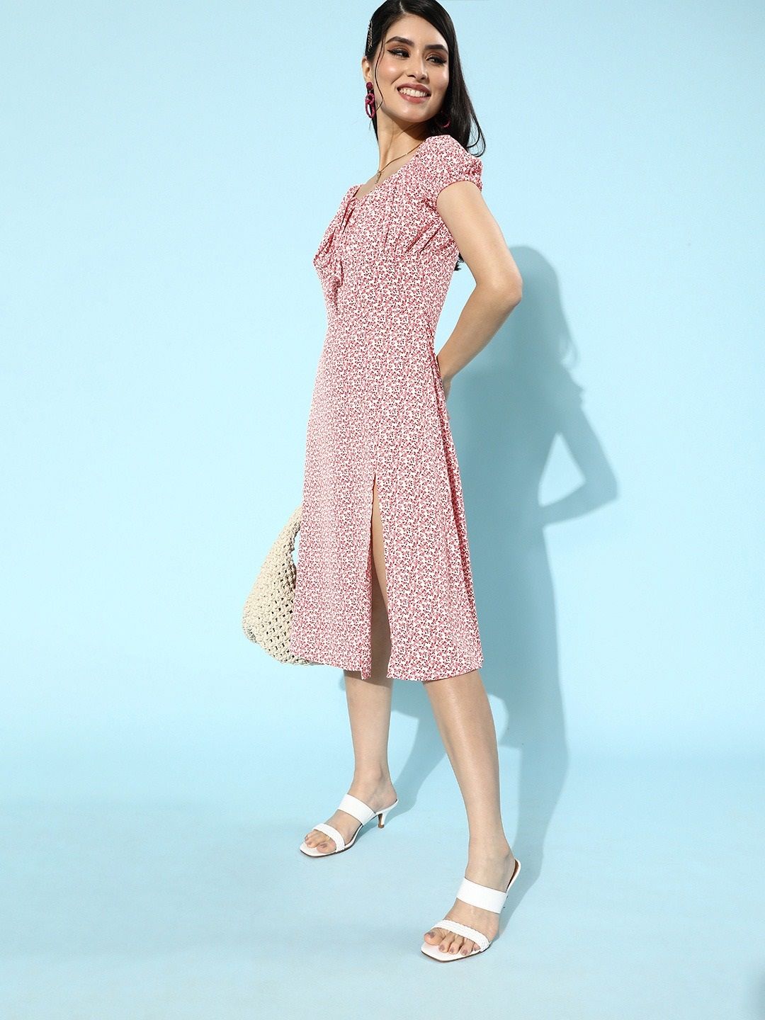 Berrylush Pink Ditsy Floral Print Tie-Up Neck A-Line Dress